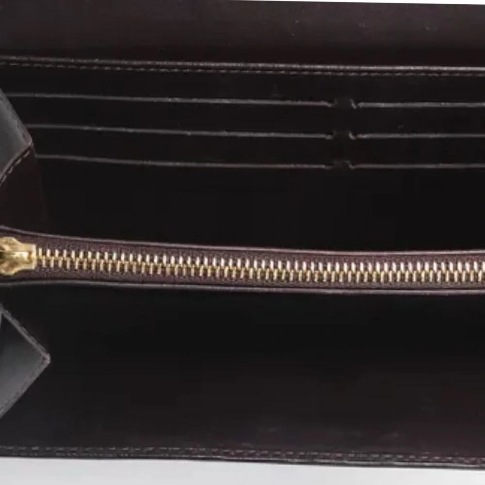 Authentic Louis Vuitton Amarante Vernis Sarah wallet